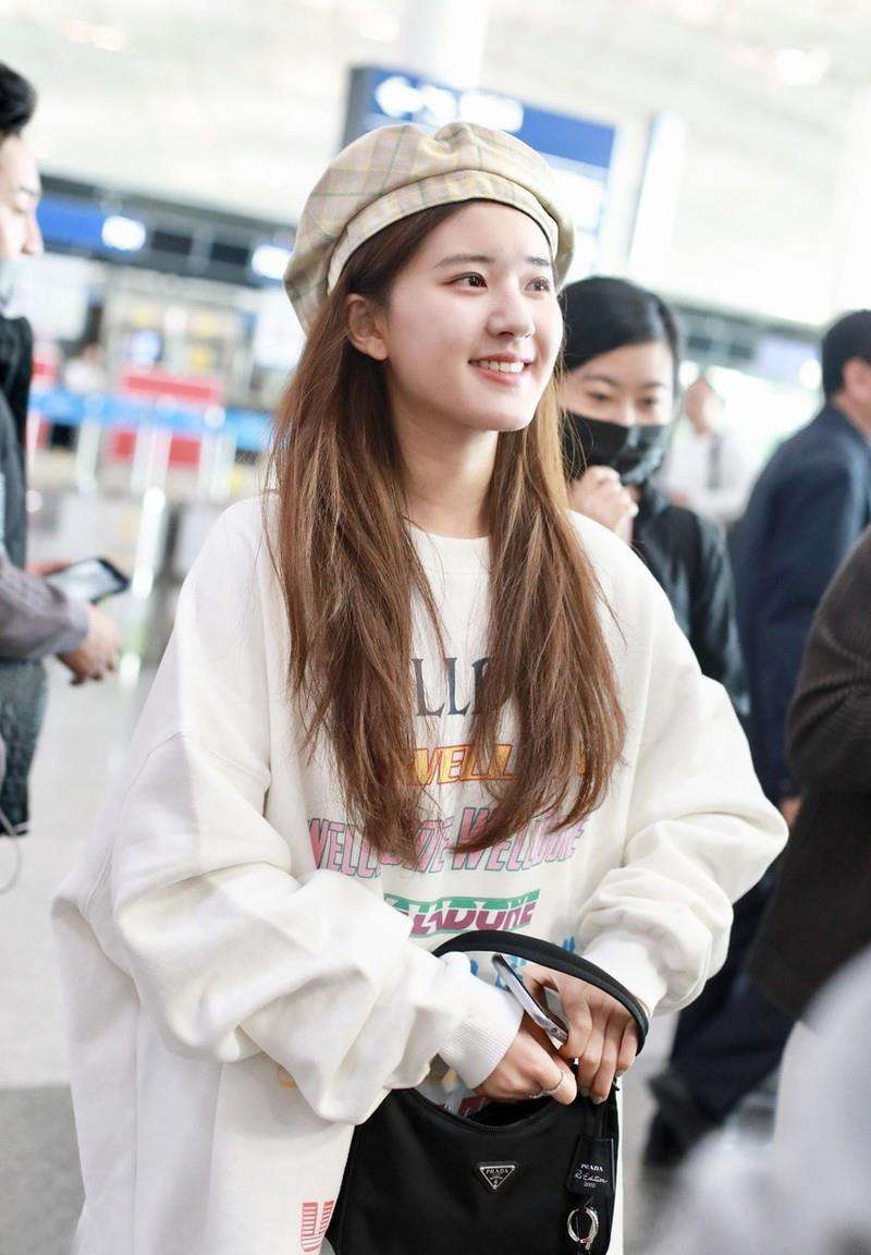 圆脸小脸适合戴的帽子,圆脸女生适合戴的帽子