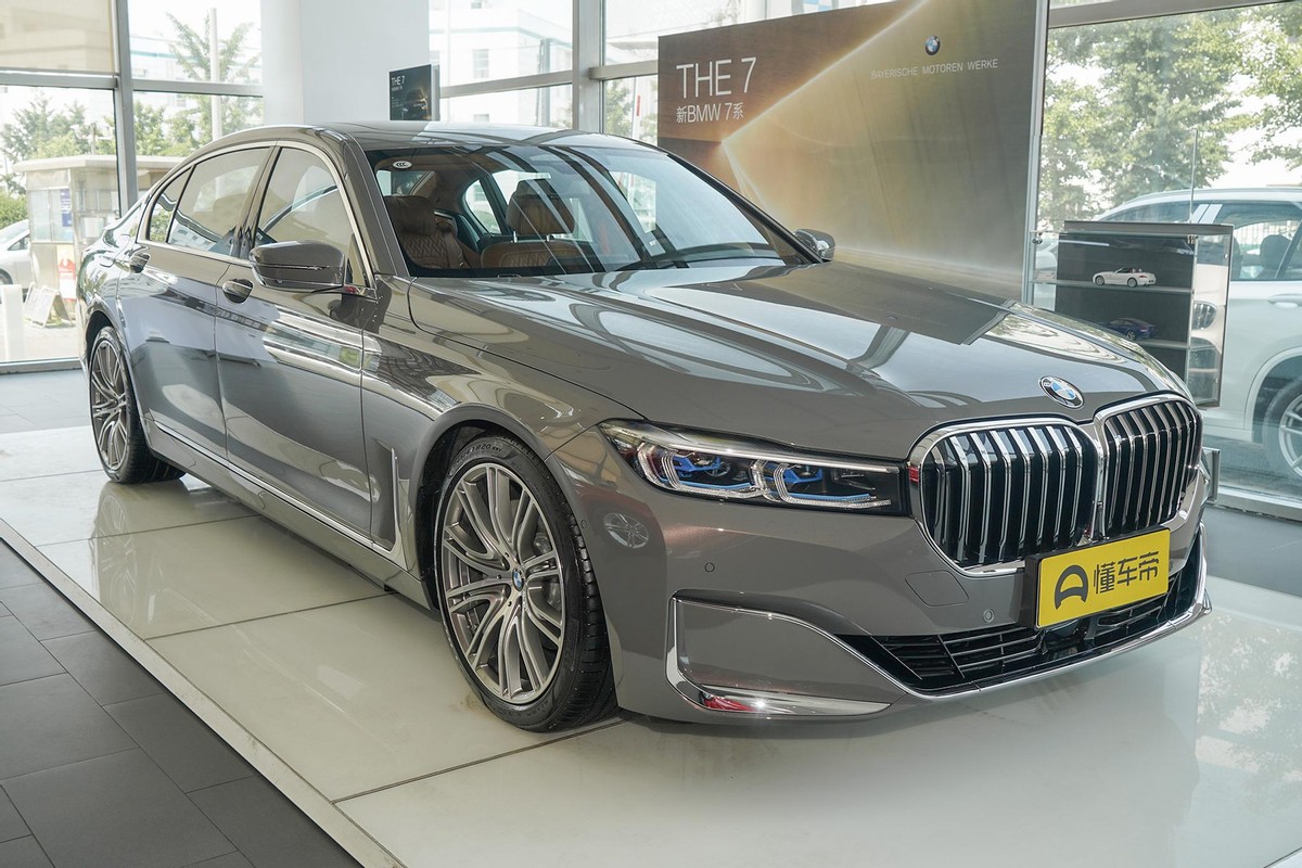 宝马7系水泵常转,宝马7系水温高于105风扇转正常吗