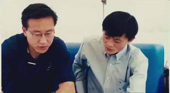 马云的人生转折点在哪里,马云人生中的两大贵人