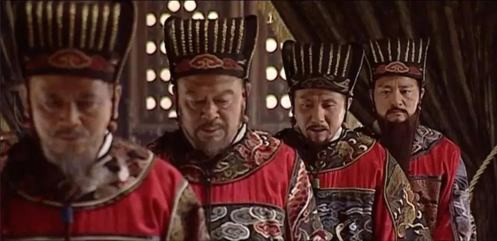 必须说，《权力的游戏》的权谋水平在《大明王朝》面前就是个弟弟