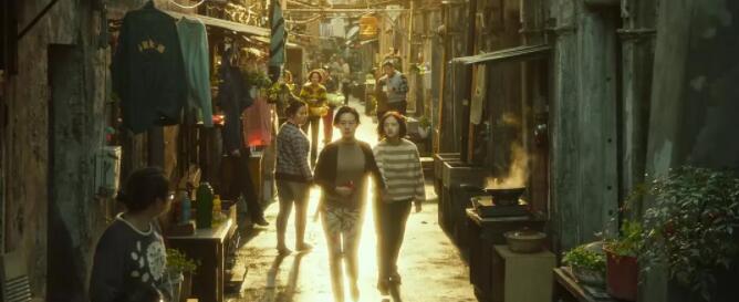 李成儒郭敬明互怼是节目效果,郭敬明和李成儒解析