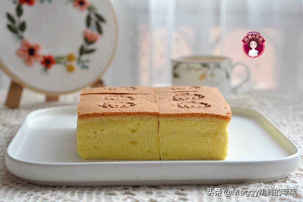 古早蛋糕和戚风蛋糕蛋白打发区别,蛋白打发到什么程度蛋糕才会柔软