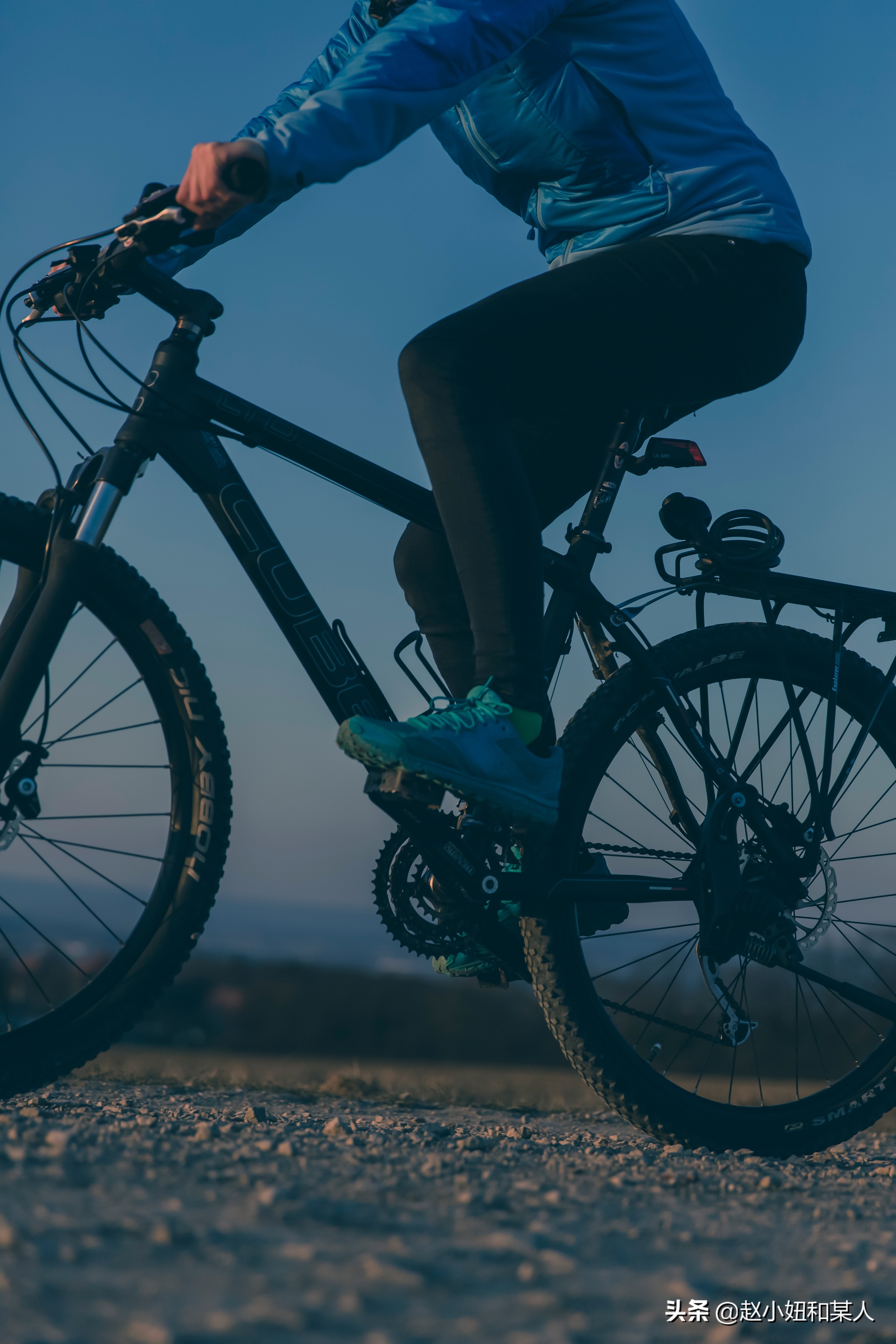 像少年啦飞驰演唱,像少年一样飞驰简介