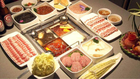 海底捞张勇高端餐饮,海底捞在发展过程中张勇存在优势