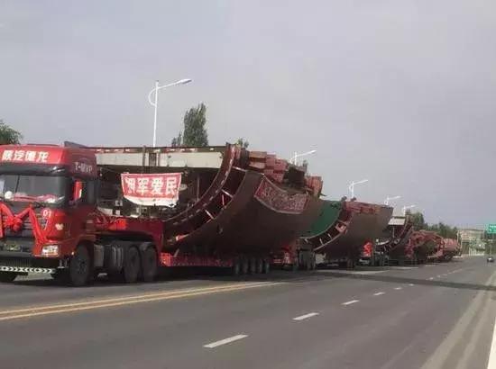 美国用1430个足球场存放4200架飞机，不仅随时待命还能拿来坑队友