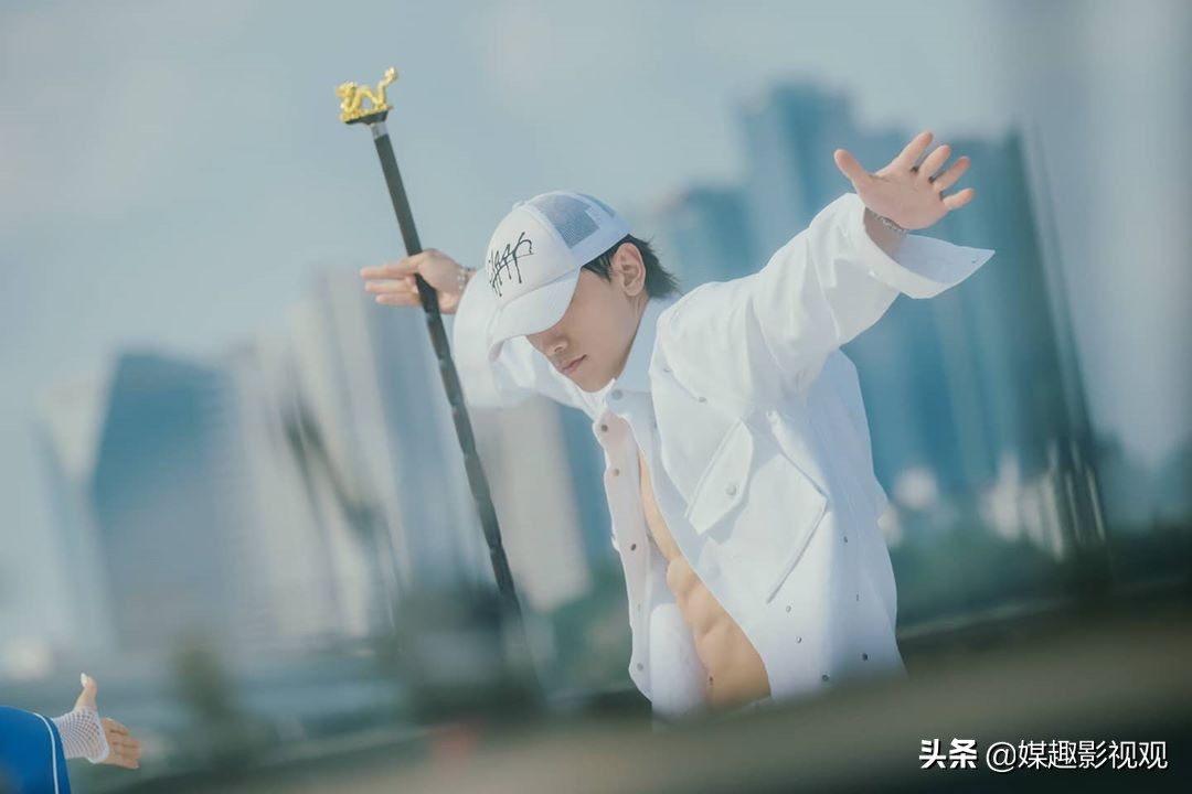 韩国男星rain巅峰时刻,rain撕背心肌肉照