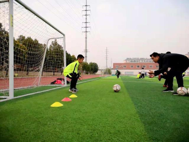 原来球门要这么守!“守好蚌埠球门”公益培训在吴安小学获得好评