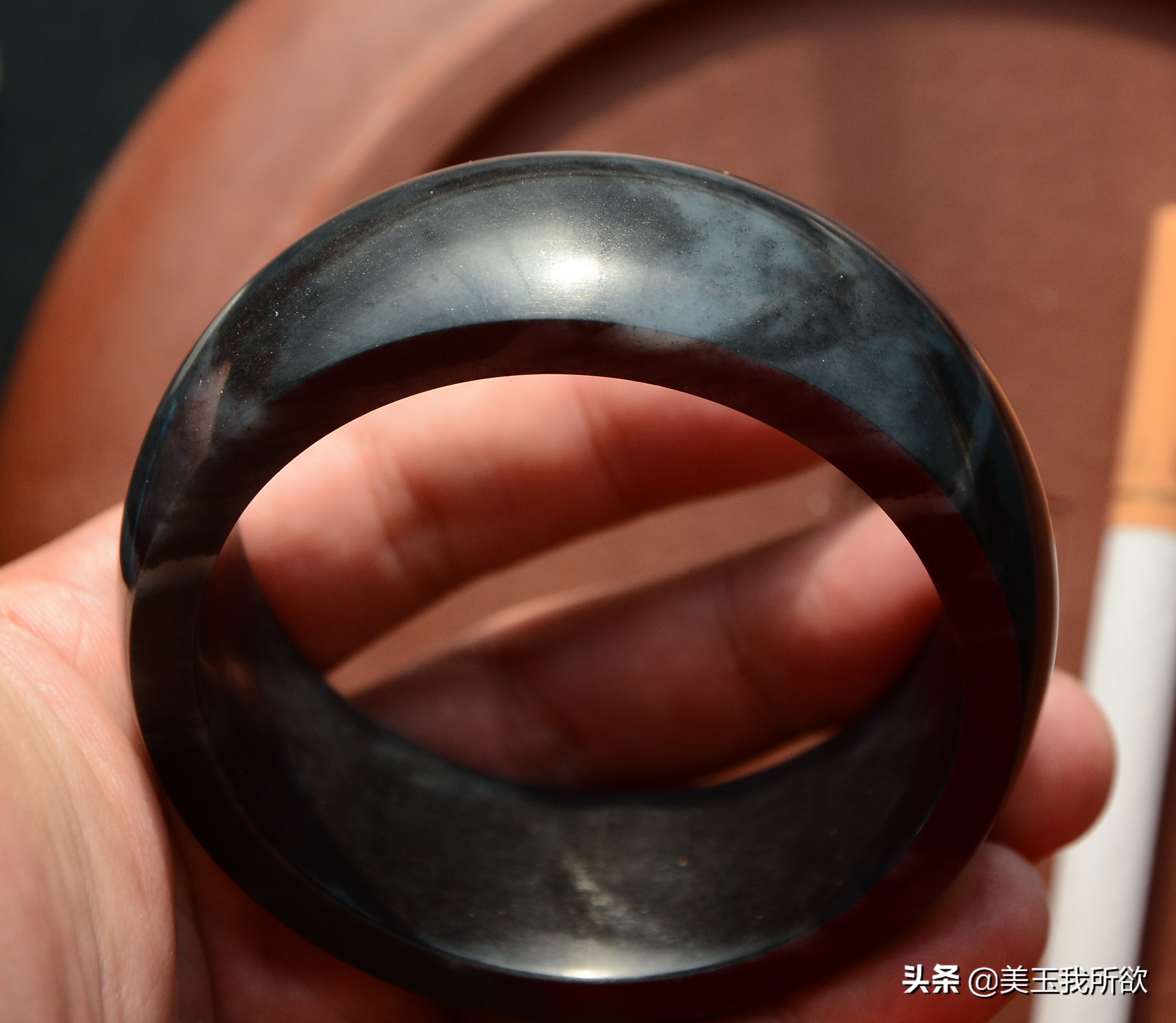 和田玉碧玉多色的手镯图片,和田玉手镯青玉图片