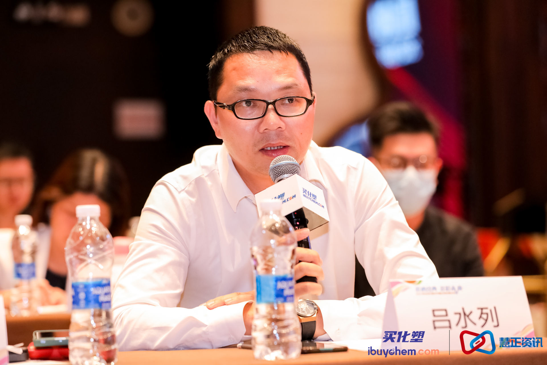 多彩涂料的解决方案,多彩涂料与真石漆