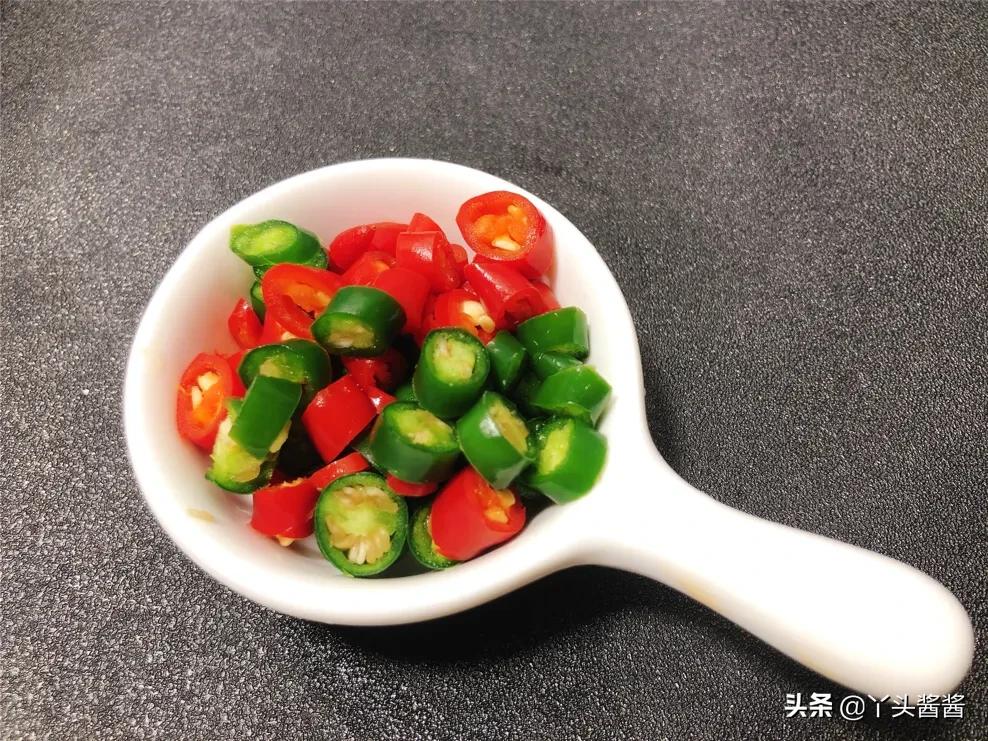 鱼头这样做味道鲜美简单易学,清蒸鱼头要买哪一种鱼头才好吃