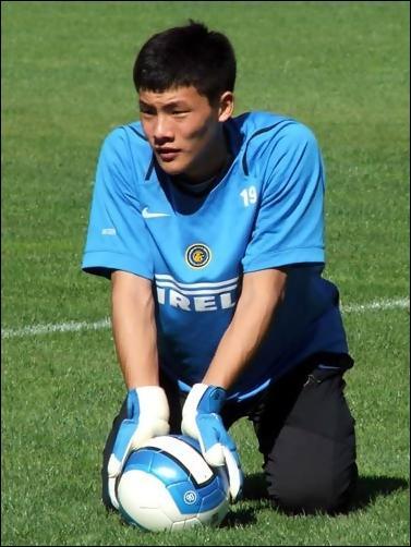 颜骏凌状态不佳,王大雷、张鹭,谁能挑战他的第一国门位置?