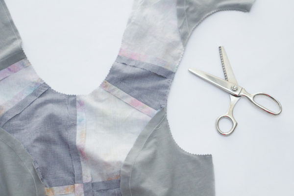 连衣裙隐形拉链,连衣裙隐形拉链怎么缝