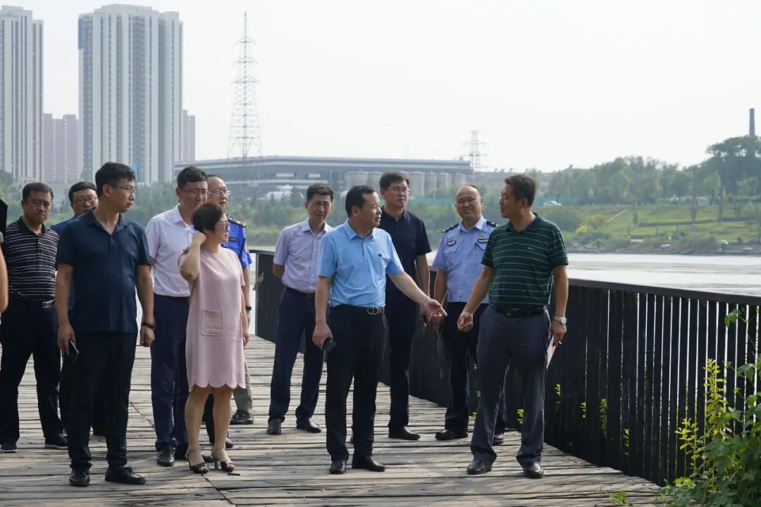 主动担当作为全面打赢创城攻坚战,精准施策靶向发力创城