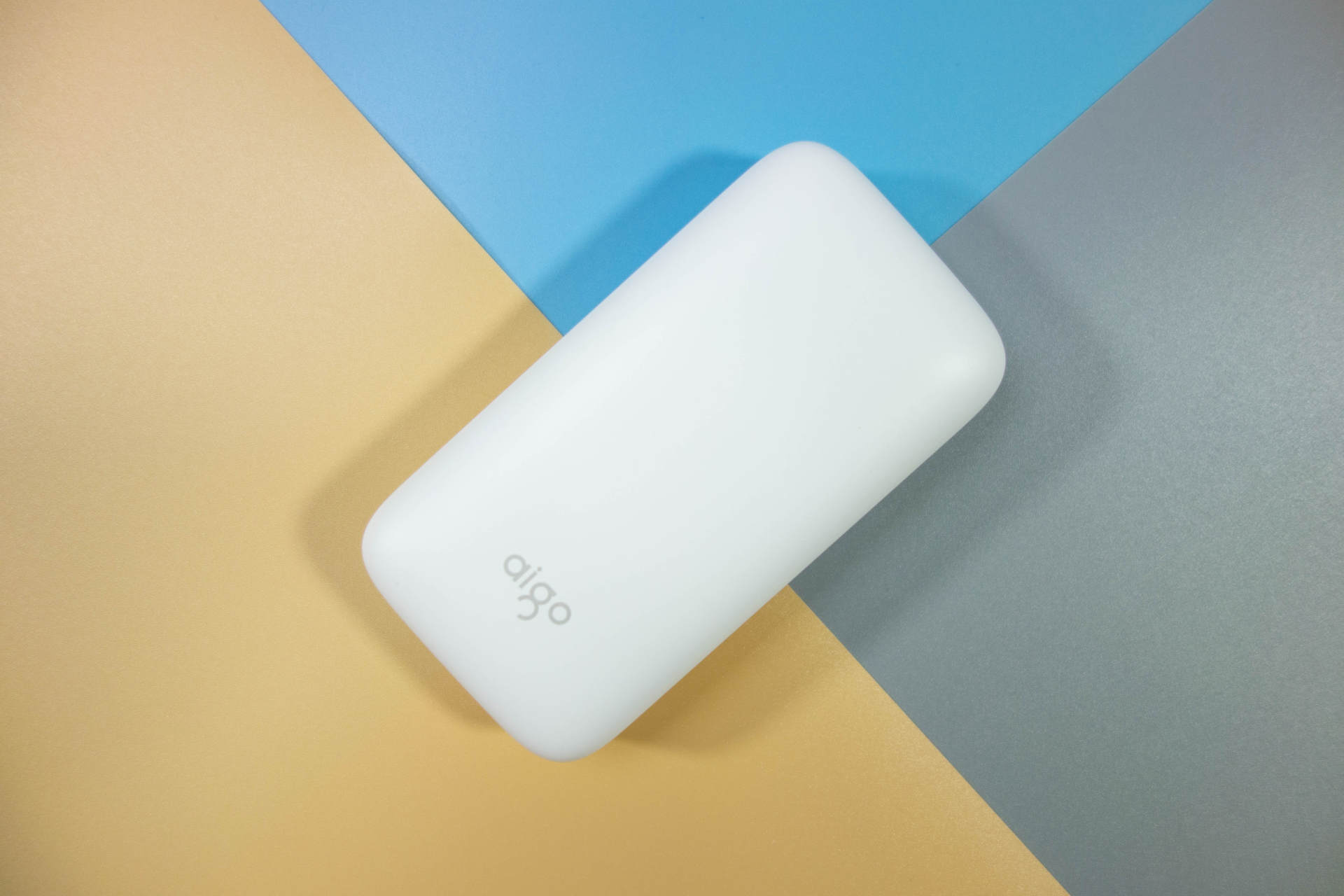 爱国者aigo充电宝,aigo爱国者充电宝10000毫安