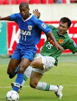 北京国安王子铭亚冠,国安国脚级中锋王子铭什么来头