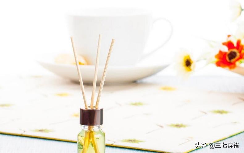 新买衣服掉色怎么处理不让它掉色,新买红色衣服怎么洗不掉色