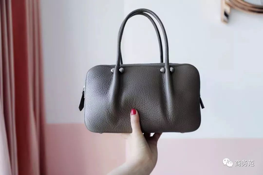 包女高级感轻奢上档次ysl,ysl腋下包轻奢小众高级感