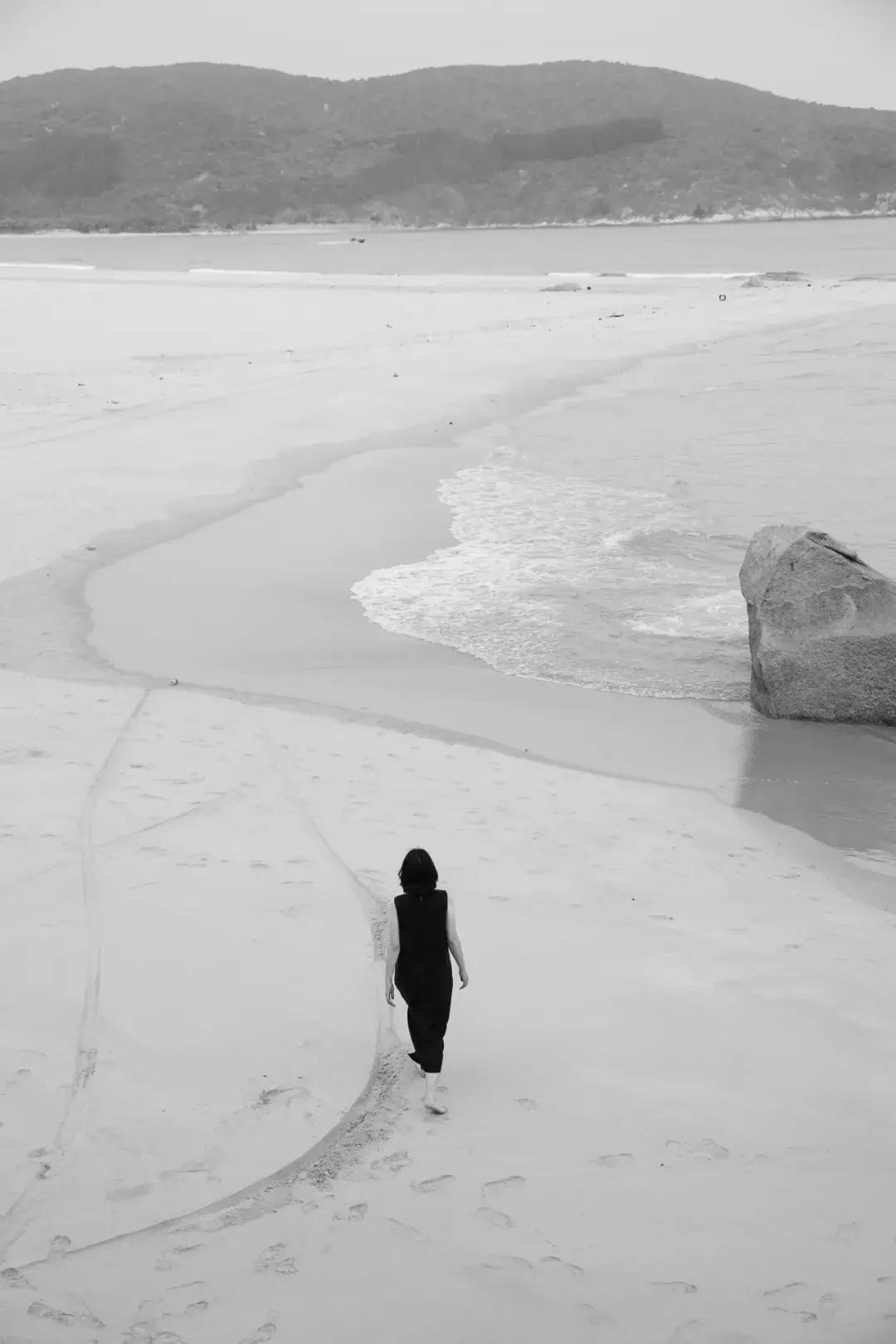 丝质衣物污渍清洗,丝质衣服的洗涤方法