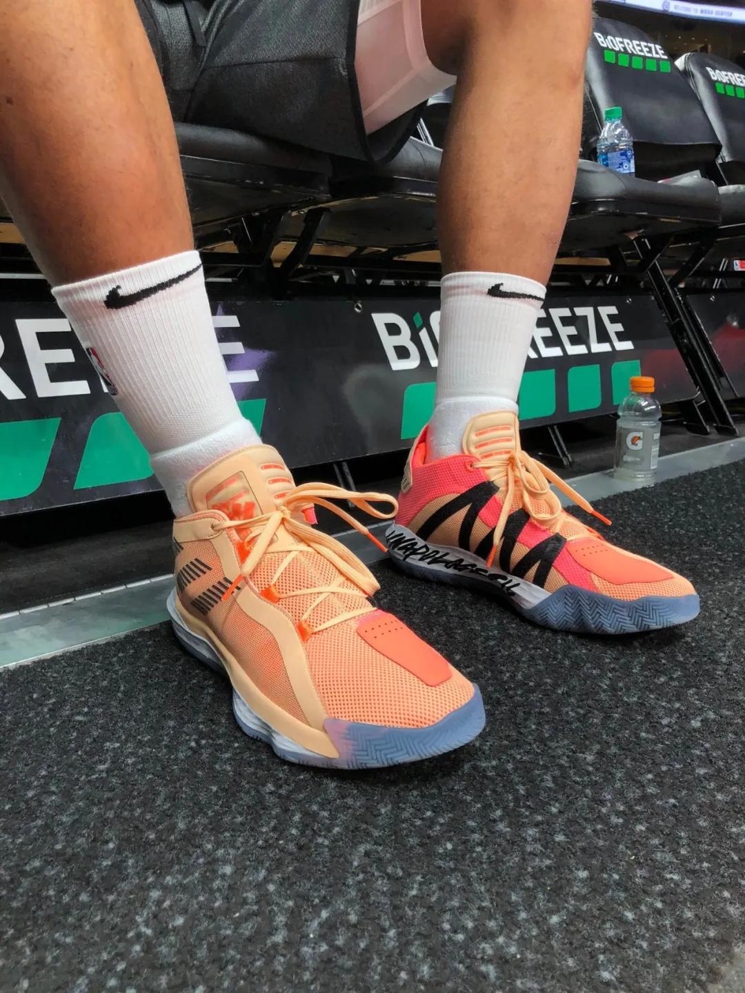 nba球星上脚球鞋塔克,nba鞋王塔克穿aj5