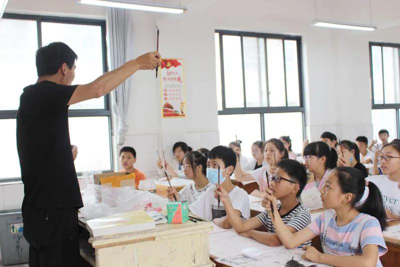 太嗨了！十足趣味+七彩梦想=百分快乐！