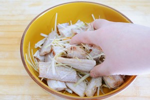 煎带鱼的小窍门保准不破皮不粘锅,香煎带鱼不粘锅不破皮