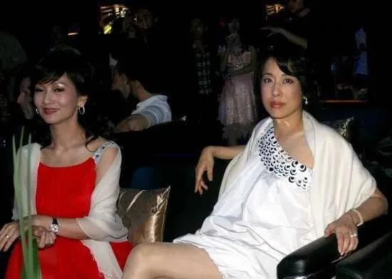 朱玲玲豪门贵妇 (香港豪门贵妇朱玲玲)