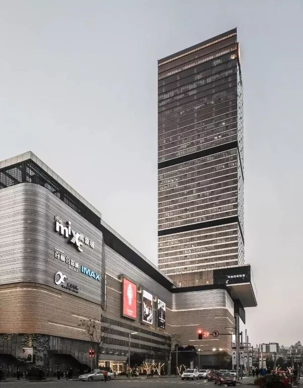 核心地段的十年的小区房值得买吗,老城区精装房值不值得买