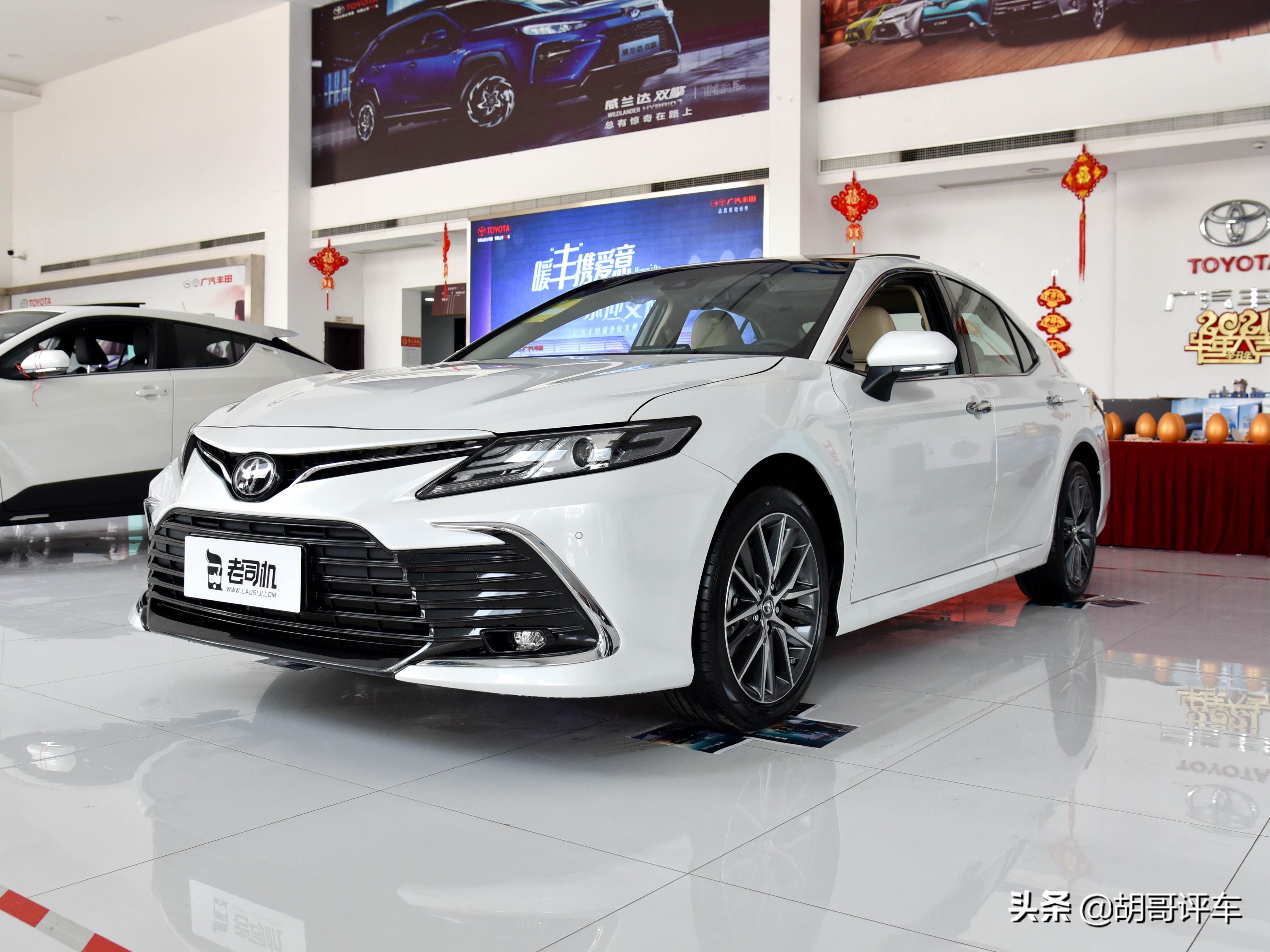 质量好价格便宜的b级车,丰田凯美瑞实力有多强哪款值得买