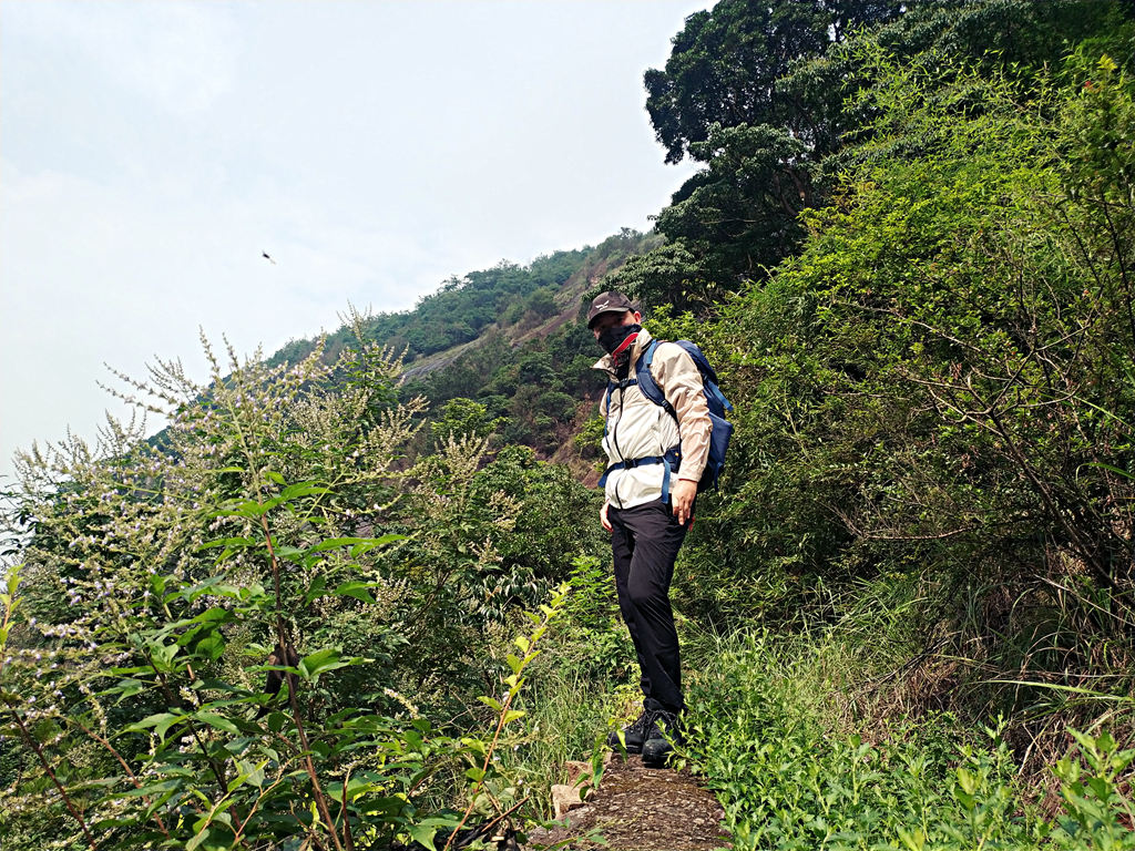 遨游仕登山鞋测评,遨游仕T1全地形鞋