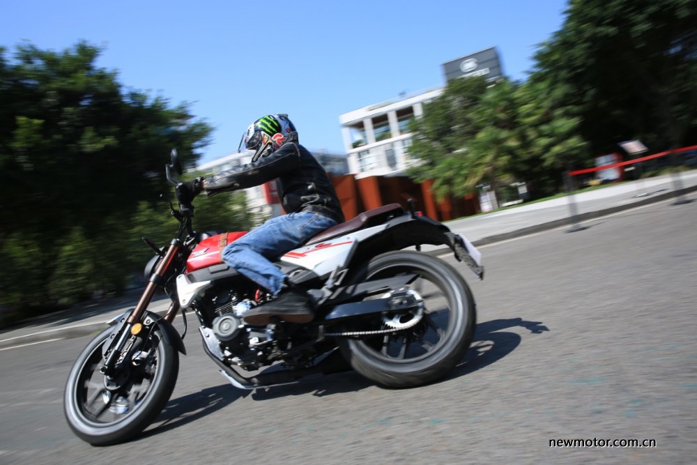 力帆dk150试驾视频,力帆dk150有哪些颜色