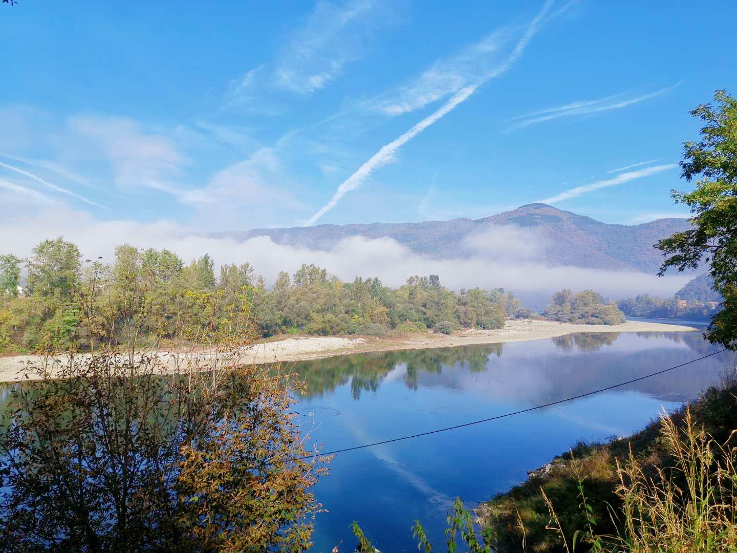 足球少年的小木屋很酷、“圣诞小镇”的秋天很美