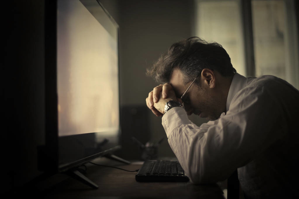 为什么受不了指甲刮黑板的声音,人为什么会害怕指甲刮黑板的声音