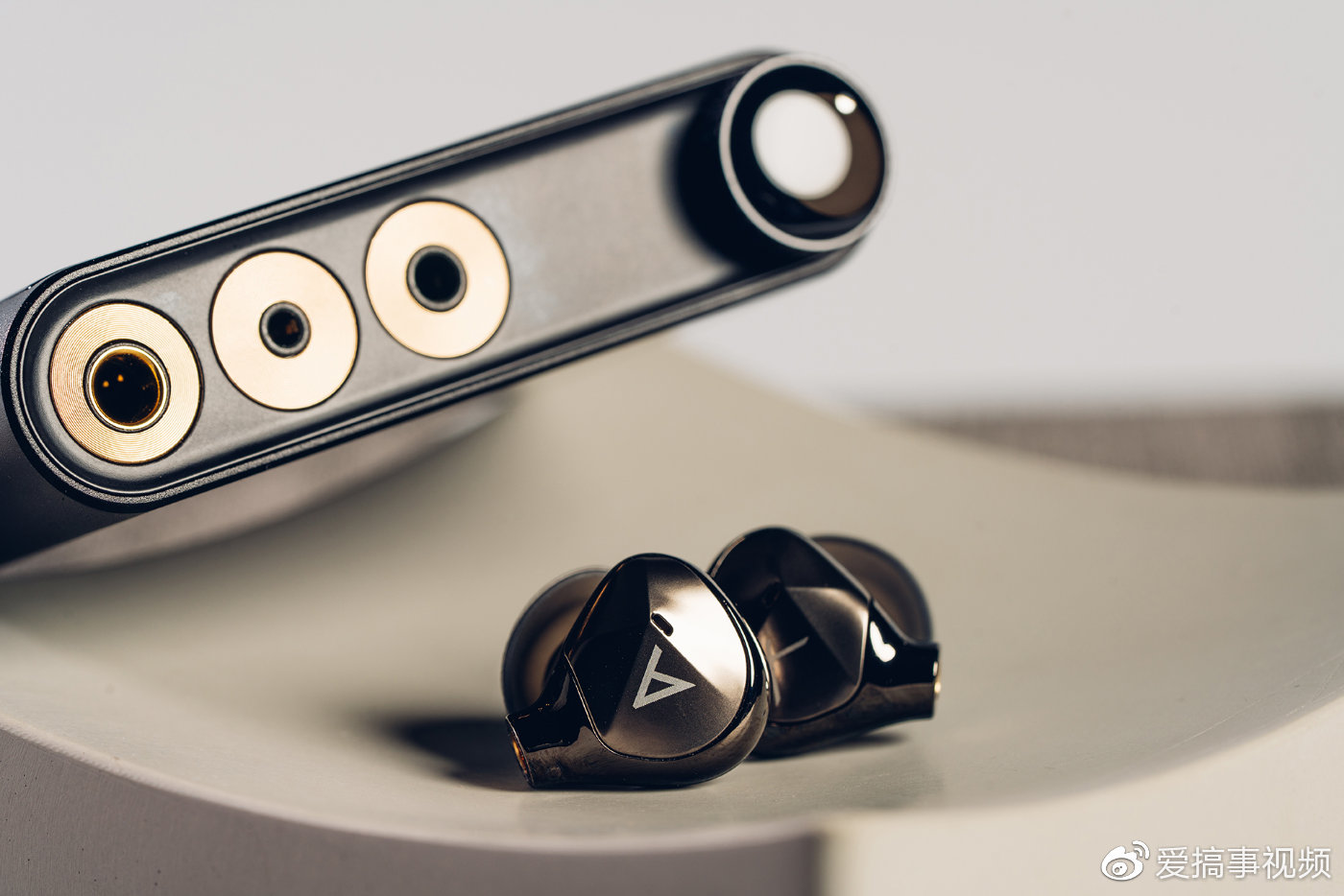 飞傲随身旗舰m15评测,飞傲m15性能及输出接口