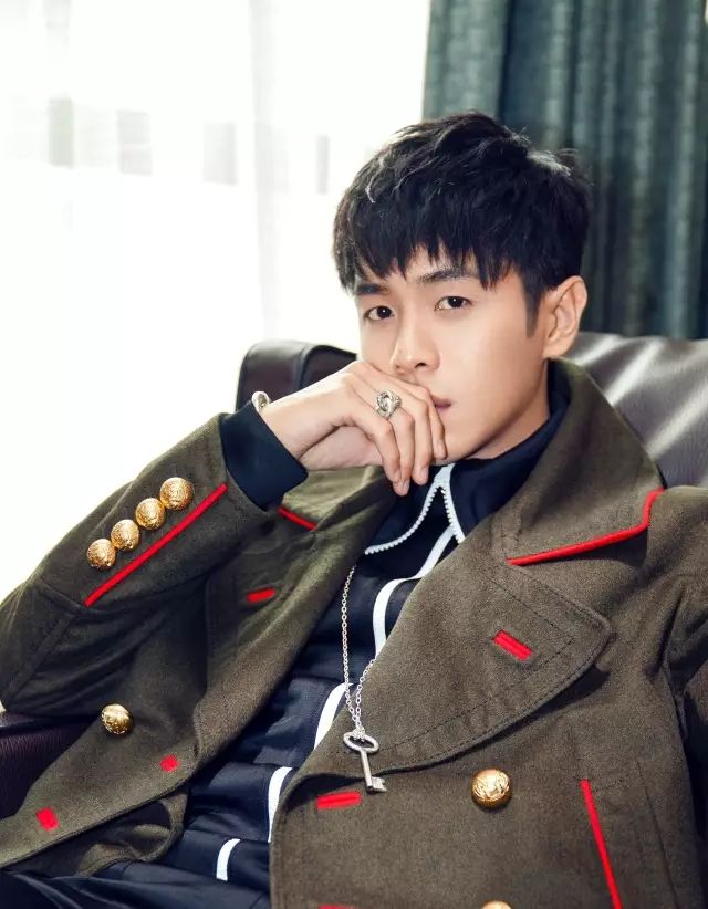 明星珠宝战|除了男神的逆天颜值，我更服他们的珠宝秘笈