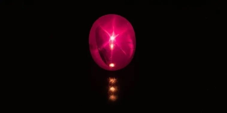 星空红宝石价值,花300买一个金标值吗