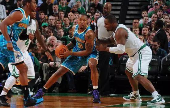 考神十字韧带撕裂不是末日，细数NBA饱受十字韧带折磨的球星