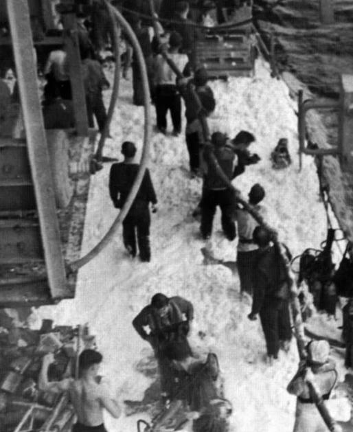 美军航母损管,神级损伤是什么造成的