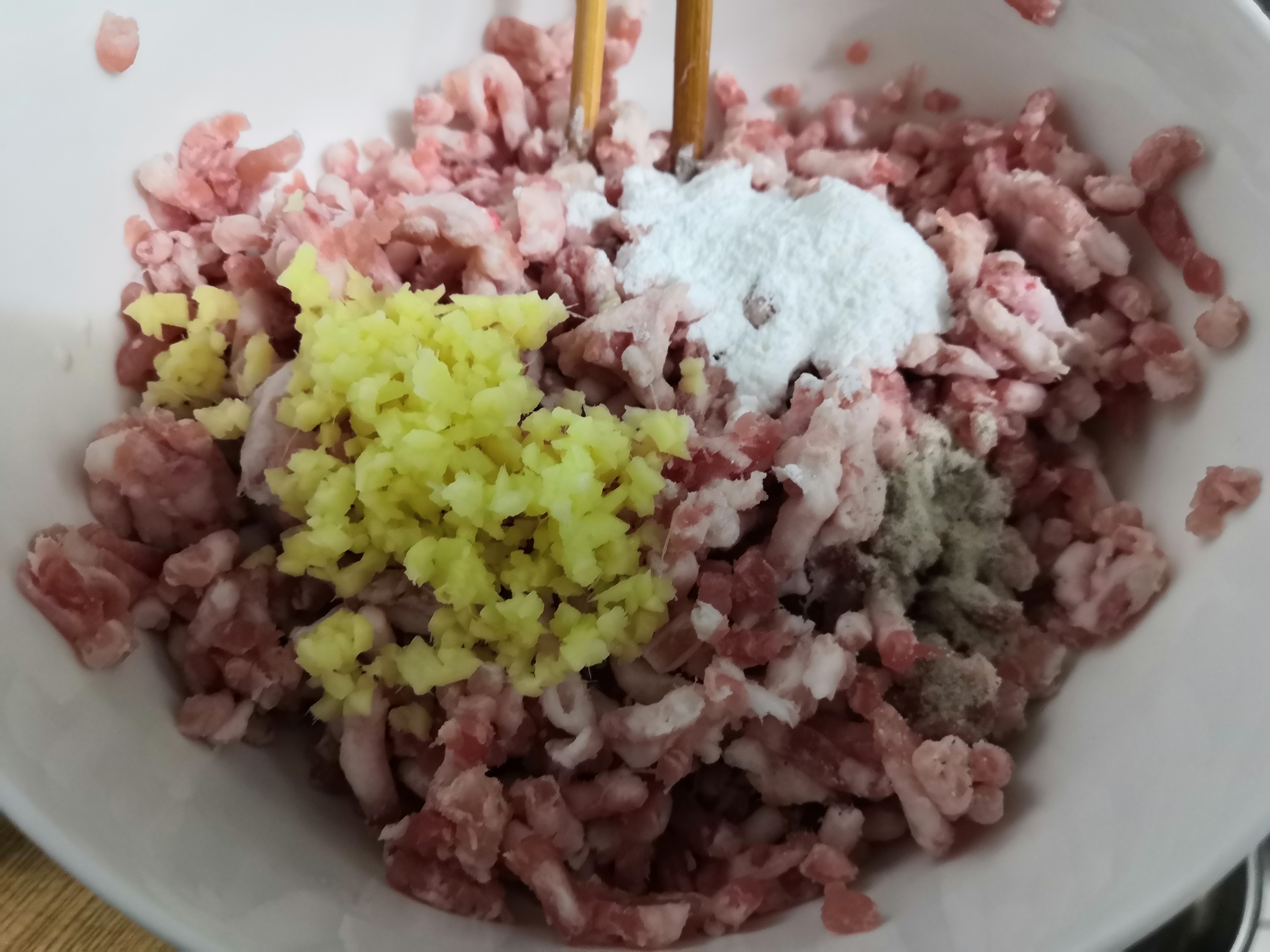 菜场买的饺子皮简易包法,菜市场买的饺子皮可以做蒸饺吗