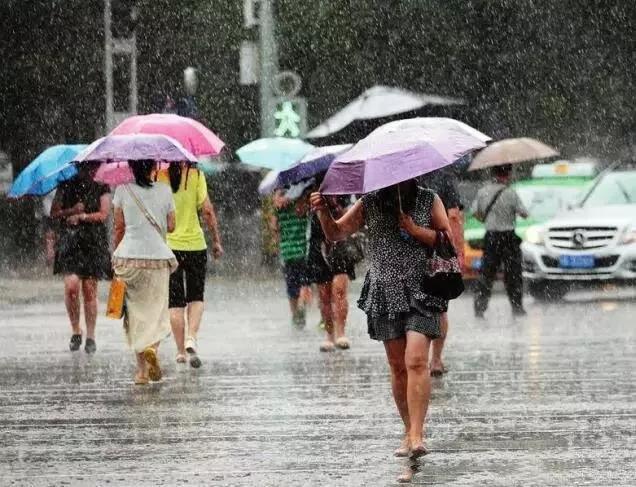 贵州黄果树瀑布开放了吗现在,贵州黄果树瀑布景区今天有雨吗