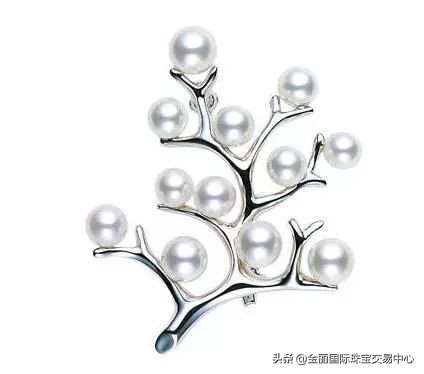 潮男进击路|男人戴珍珠是种什么体验？