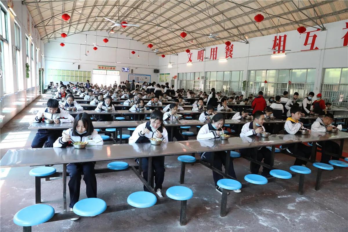 岳阳县二中开学,岳阳开学最新视频