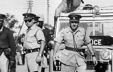 从“非洲面包篮”到“货币当废纸”,津巴布韦经历了什么?