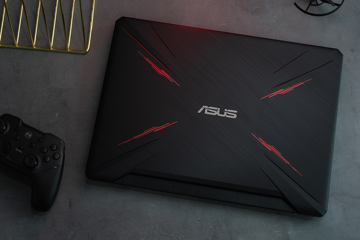 华硕的飞行堡垒7真的很差吗,打着上网课的名义玩游戏