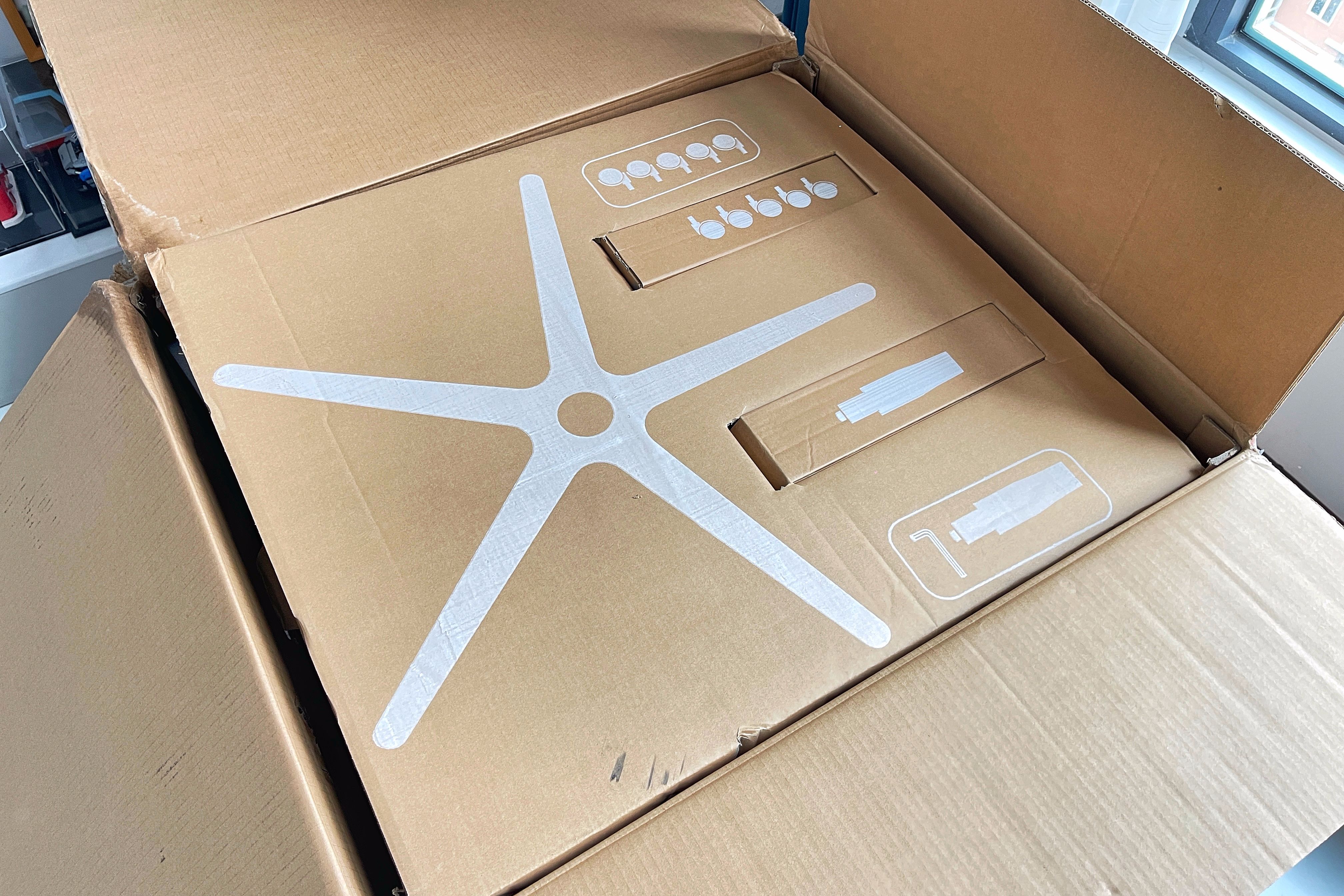 网易严选人体工学椅星舰测评,网易严选星舰椅和探索家哪个好