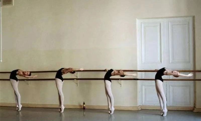 每次放假完回到学校,儿童刚开始学舞蹈怎么回复家长