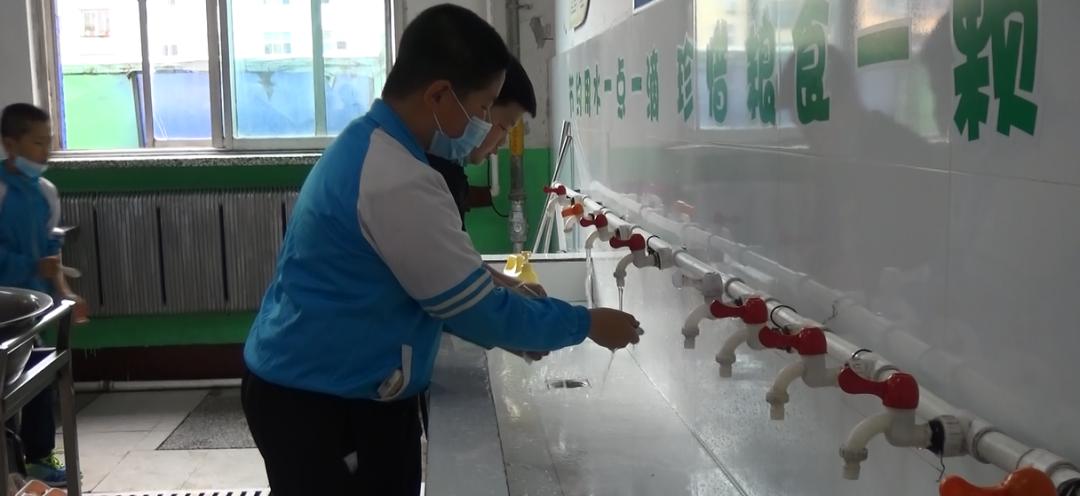 小心“疫疫”与“神采奕奕”同行——铁岭求实小学全员复学第一周微记