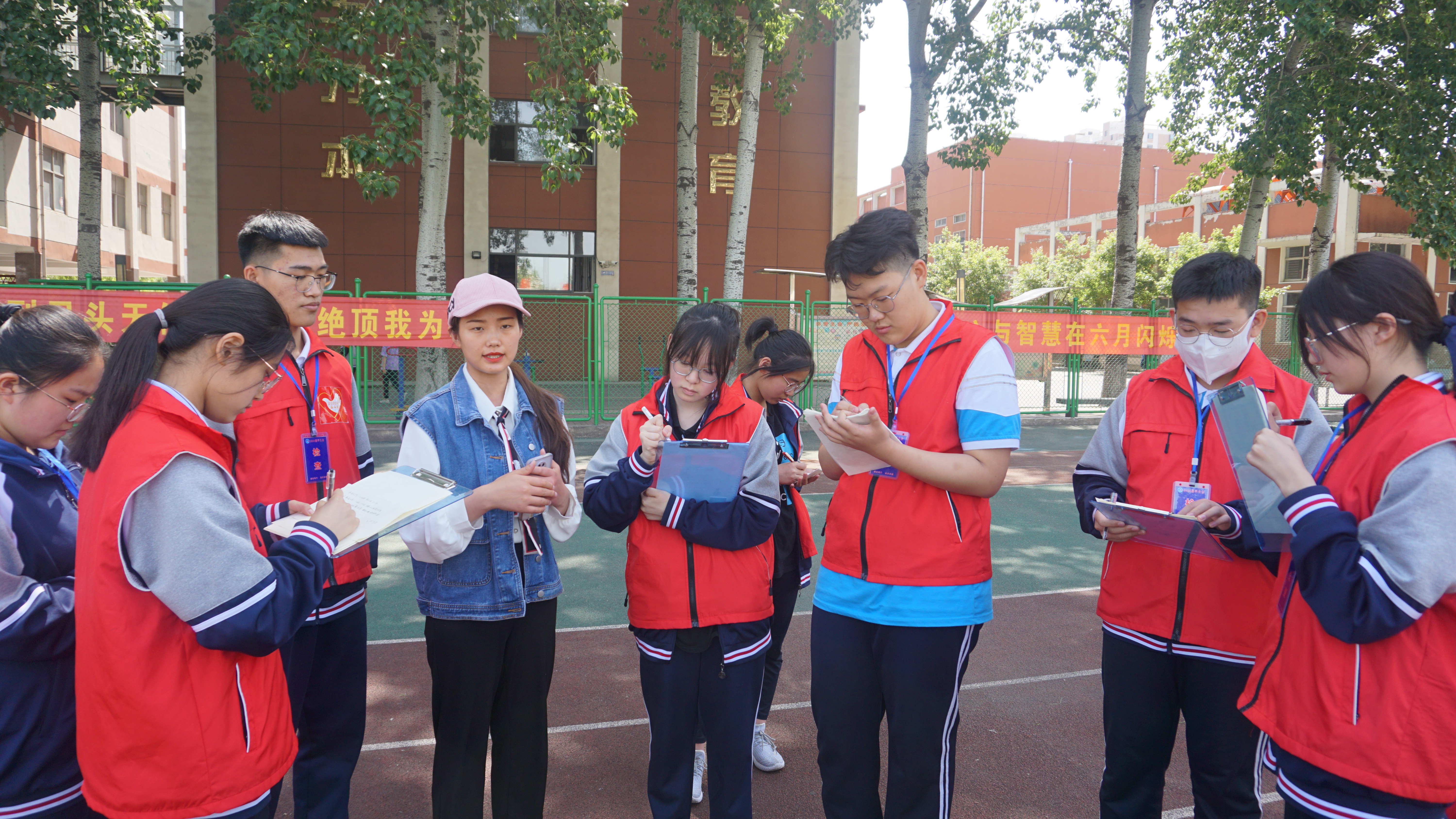 中考生看过来，来这里成就最好的自我——选择临沂三中，无悔一生