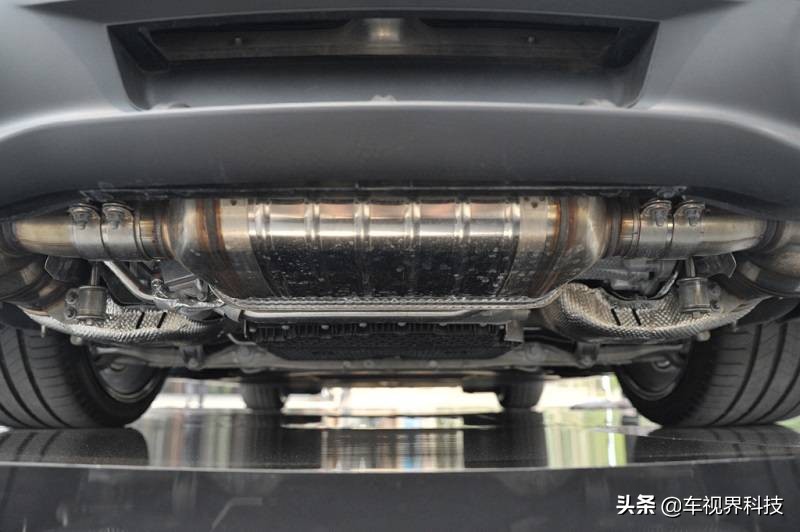 黑科技加持，亮点太多！实拍全新保时捷911