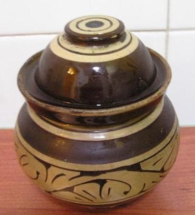 泡菜有点发黑怎么处理,泡菜起了白泡怎么办