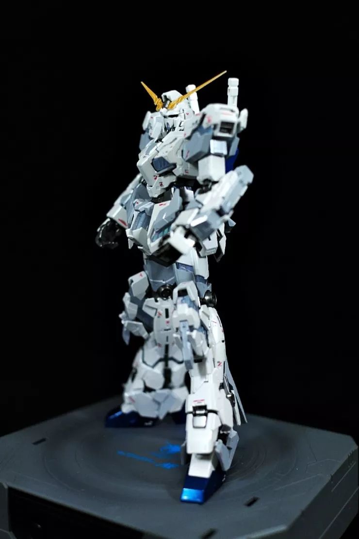 欣赏：有了这*独台**角兽，就不用去台场了！